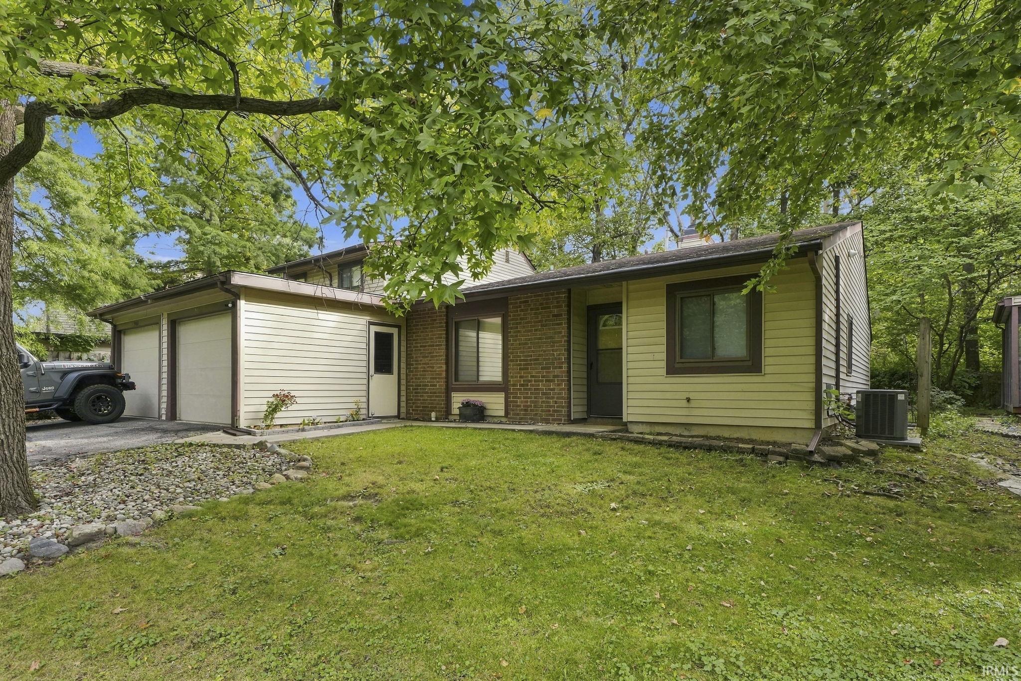 5066 Stellhorn Road Fort Wayne, IN 46815 - Photo 3 of 40 Gallery Image 3