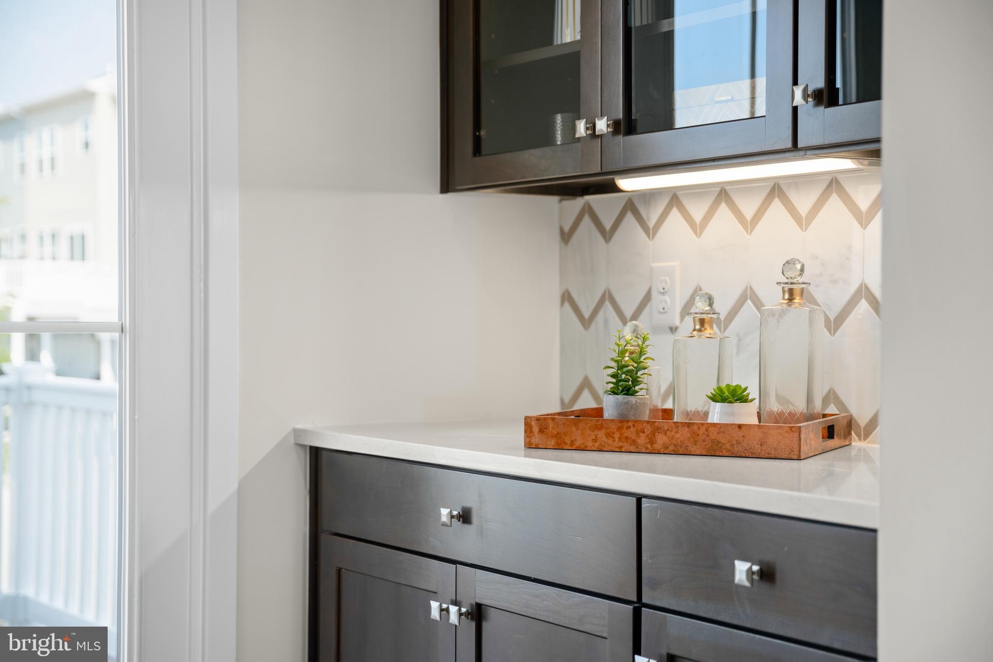 5602 Greenpoint Lane, Unit E Upper Marlboro, MD 20772 - Photo 13 of 24 Kitchen - Optional Hutch
