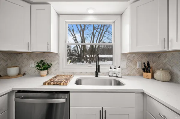$397,000 | 52191 Carriage Hills Drive, South Bend, IN 46635