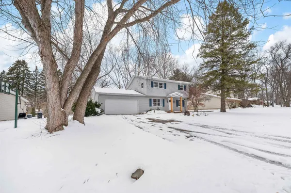 $397,000 | 52191 Carriage Hills Drive, South Bend, IN 46635