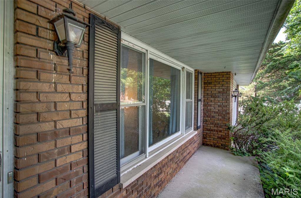 24 Cardinal Lane Highland, IL 62249 - Photo 3 of 34