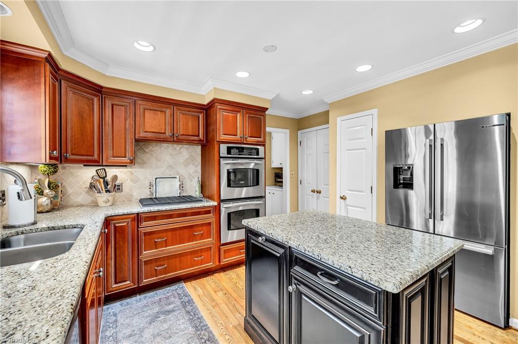 1325 Heathcliff Road High Point, NC 27262 - Photo 14 of 48