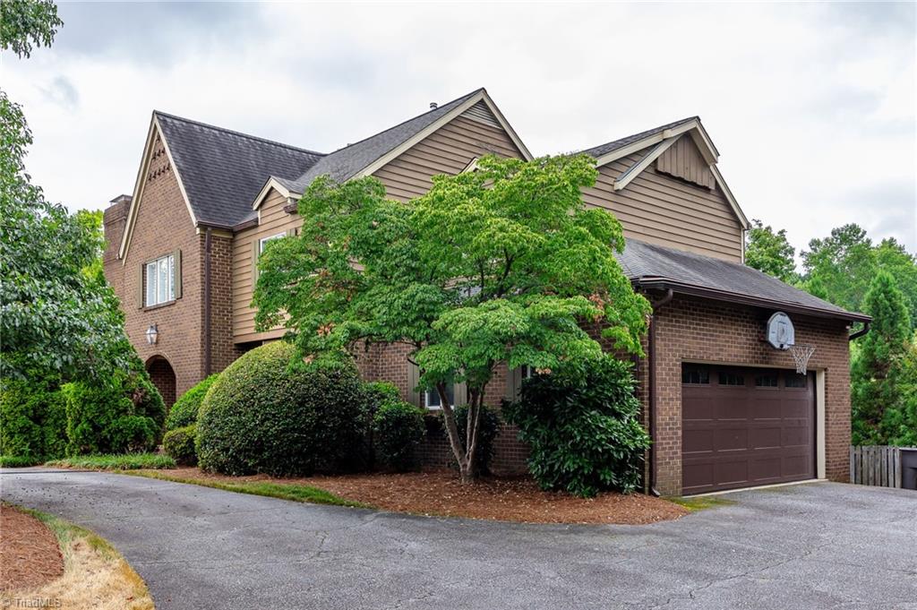 1325 Heathcliff Road High Point, NC 27262 - Photo 2 of 48