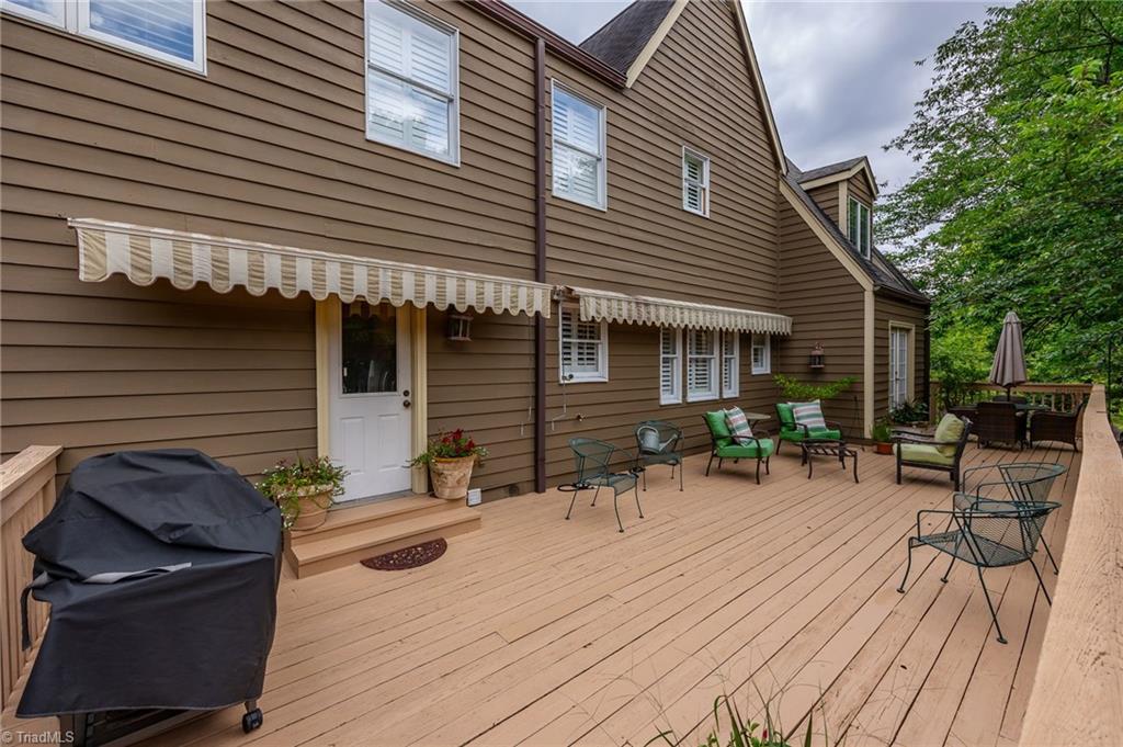 1325 Heathcliff Road High Point, NC 27262 - Photo 42 of 48