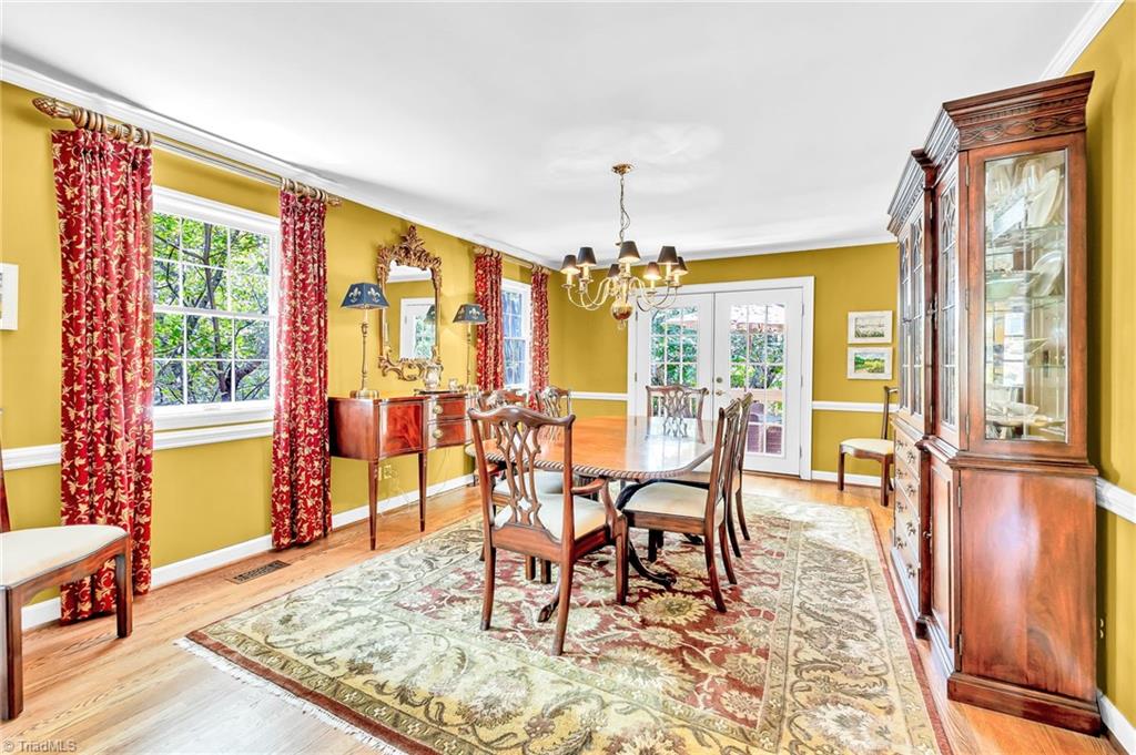 1325 Heathcliff Road High Point, NC 27262 - Photo 10 of 48