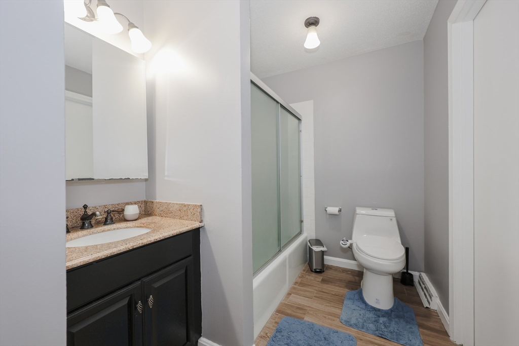 32 A Rockingham Street, Unit 32A Lowell, MA 01852 - Photo 6 of 33