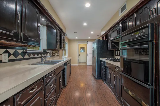 $3,150 | 2631 Peavy Road, Dallas, TX 75228