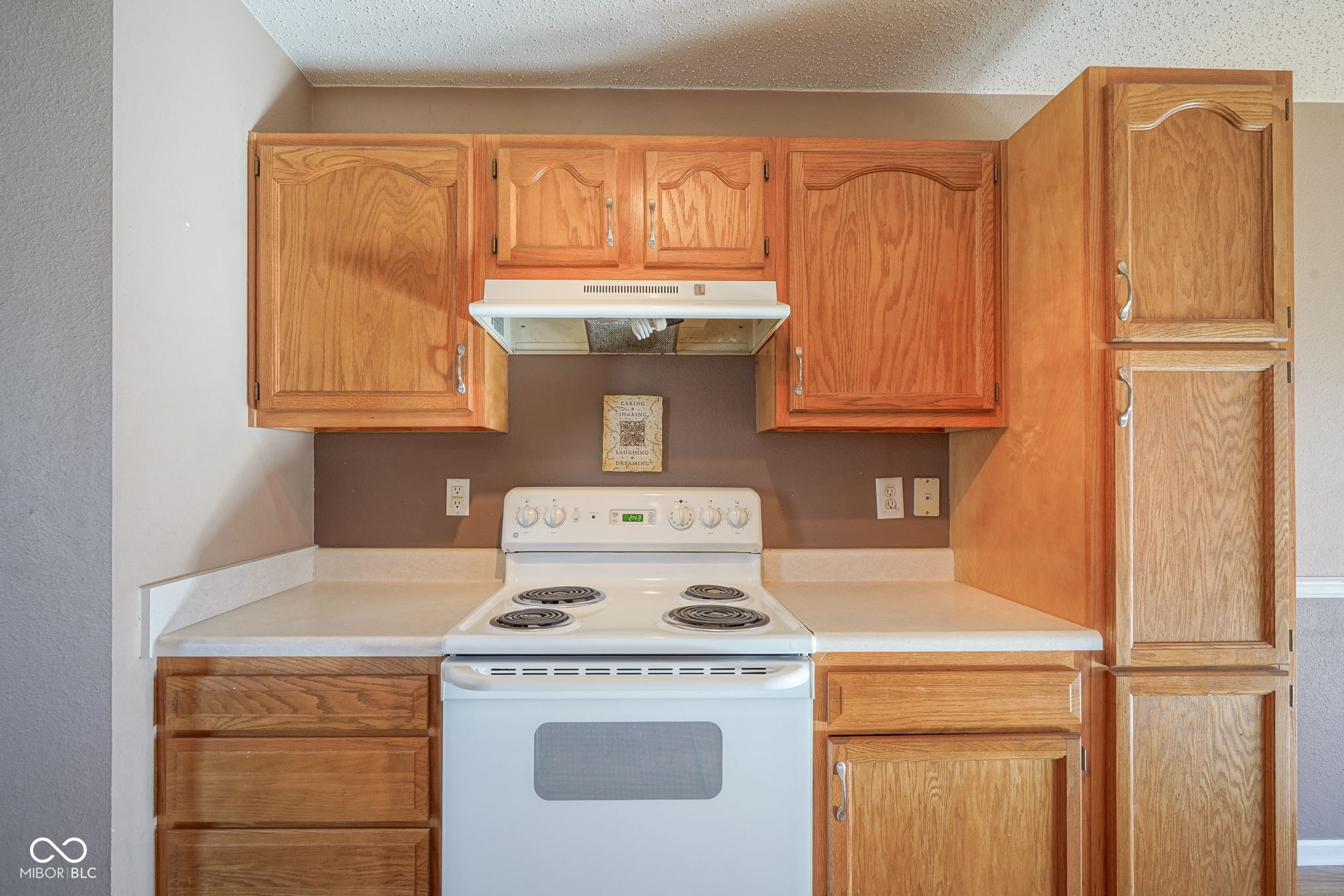 5459 Powder River Court Indianapolis, IN 46221 - Photo 15 of 52