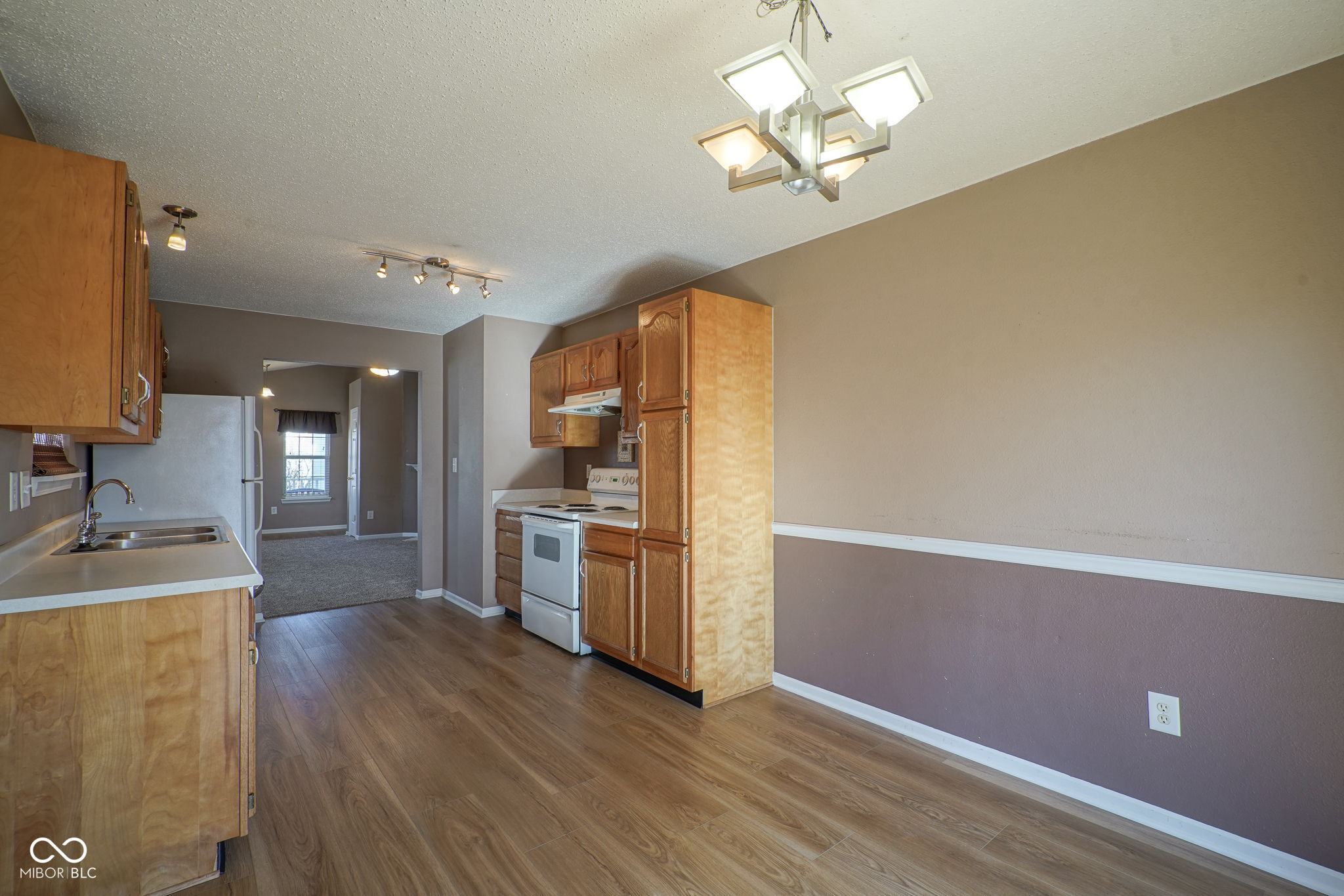 5459 Powder River Court Indianapolis, IN 46221 - Photo 16 of 52