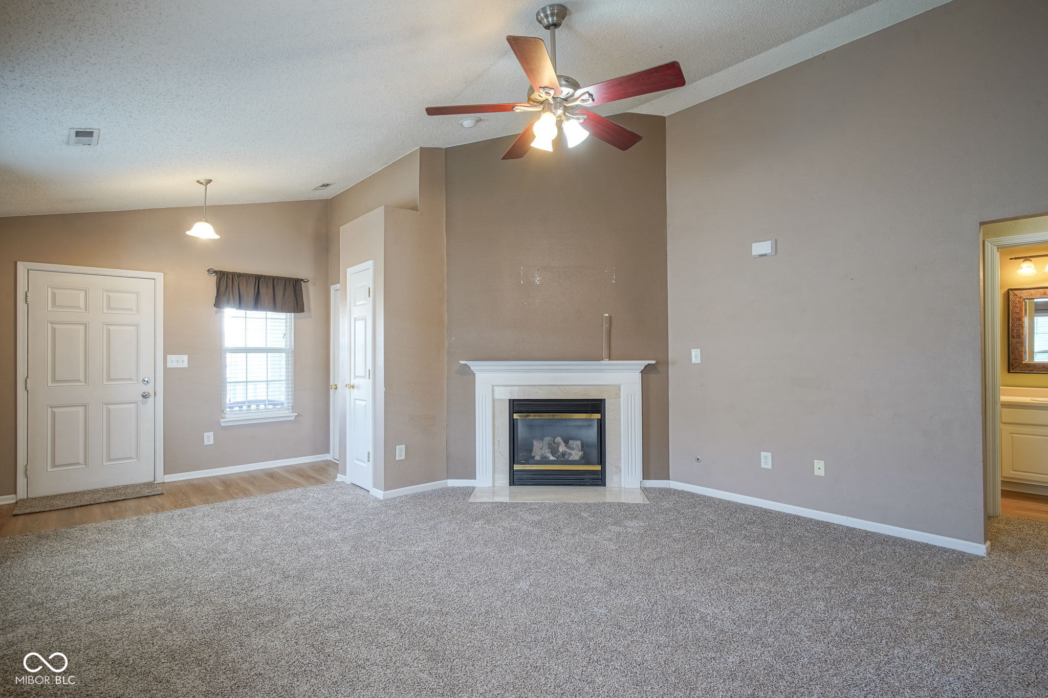 5459 Powder River Court Indianapolis, IN 46221 - Photo 8 of 52