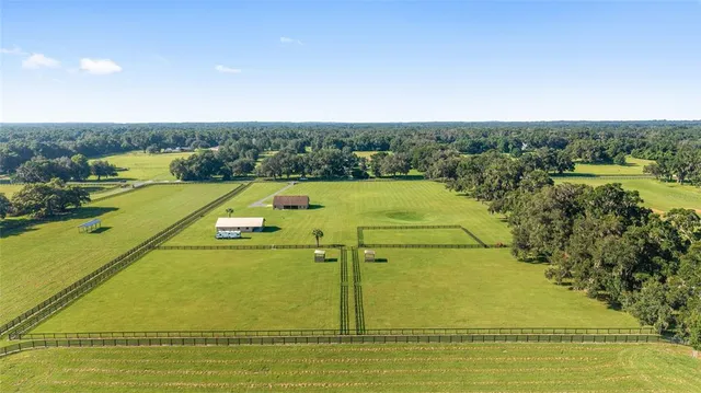 a view of a tennis court