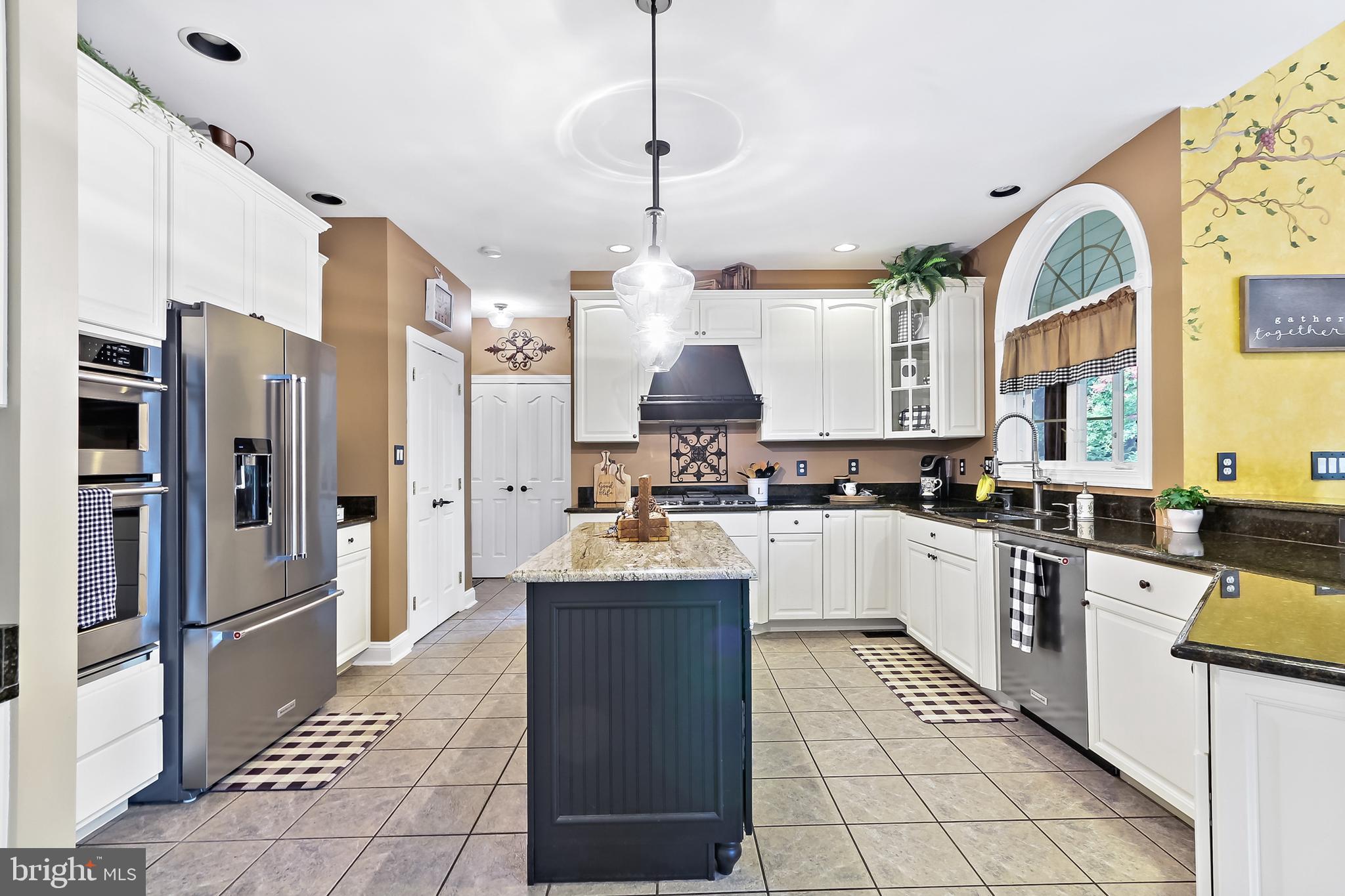 9818 Magledt Road Baltimore, MD 21234 - Photo 12 of 60 Kitchen
