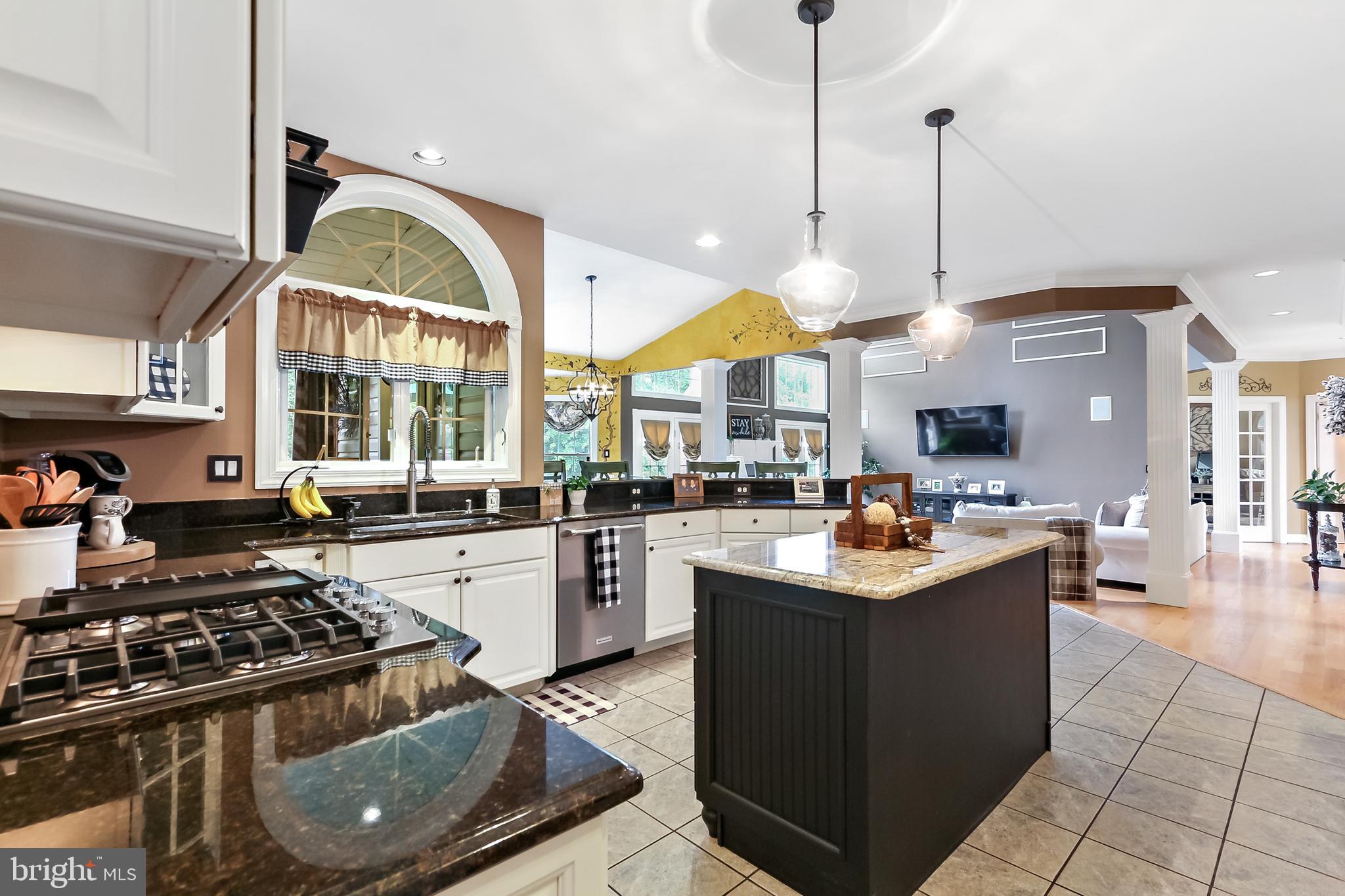 9818 Magledt Road Baltimore, MD 21234 - Photo 16 of 60 Kitchen