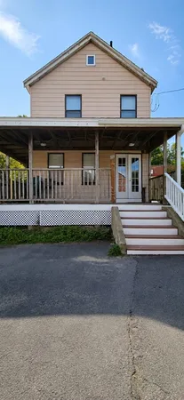 $2,700 | 35 Clyde Street, Needham, MA 02492