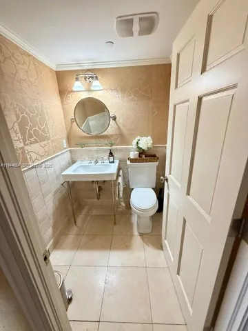 $2,250,000 | 201 Crandon Boulevard, Unit 508, Key Biscayne, FL 33149