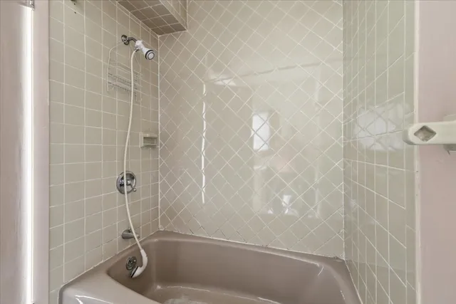 $184,000 | 171 Highland Street, Unit 204, Taunton, MA 02780