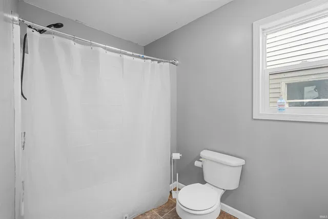 $114,900 | 213 East South G Street, Gas City, IN 46933