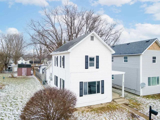 $114,900 | 213 East South G Street, Gas City, IN 46933