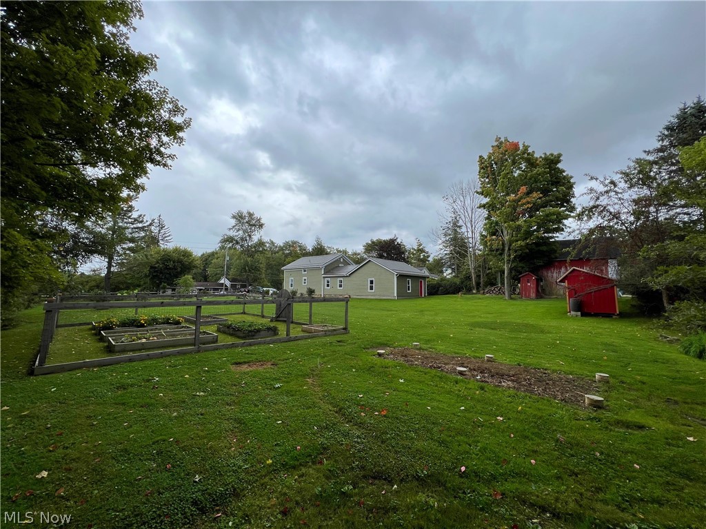 12464 Old State Road Huntsburg, OH 44046 - Photo 4 of 35 Gallery Image 4