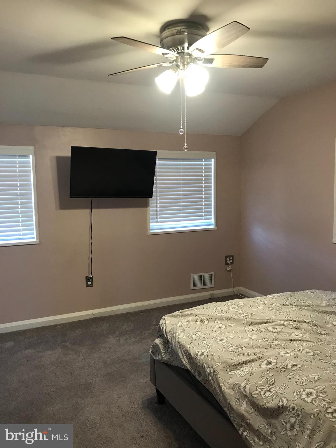2724 Moorgate Road Dundalk, MD 21222 - Photo 7 of 21