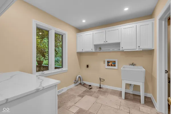 $1,175,000 | 6047 Brokenhurst Road, Indianapolis, IN 46220