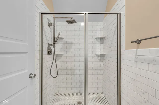 $1,229,000 | 6047 Brokenhurst Road, Indianapolis, IN 46220