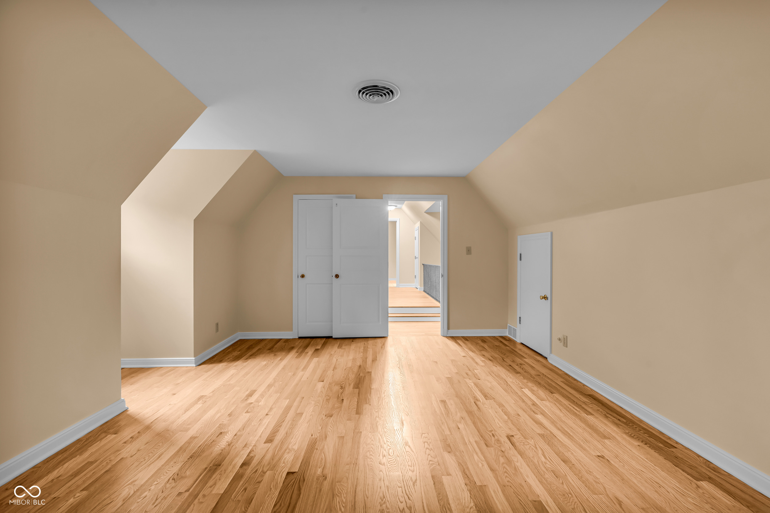 6047 Brokenhurst Road Indianapolis, IN 46220 - Photo 37 of 77