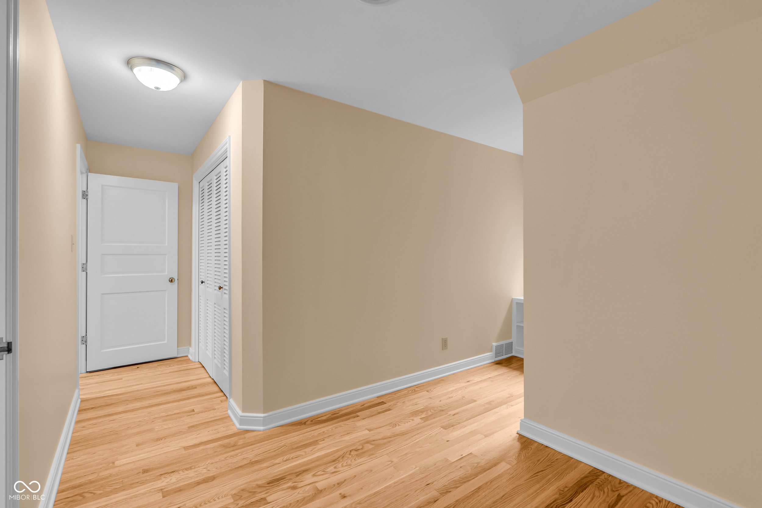 6047 Brokenhurst Road Indianapolis, IN 46220 - Photo 39 of 77