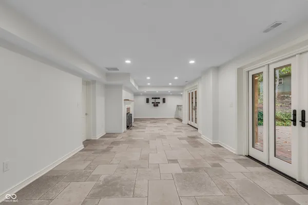 $1,175,000 | 6047 Brokenhurst Road, Indianapolis, IN 46220
