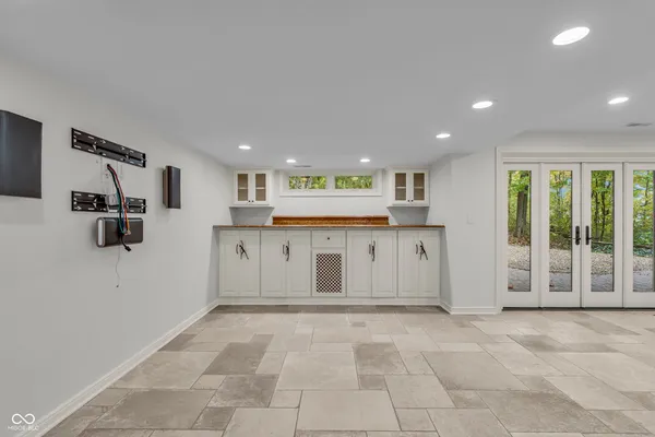 $1,175,000 | 6047 Brokenhurst Road, Indianapolis, IN 46220