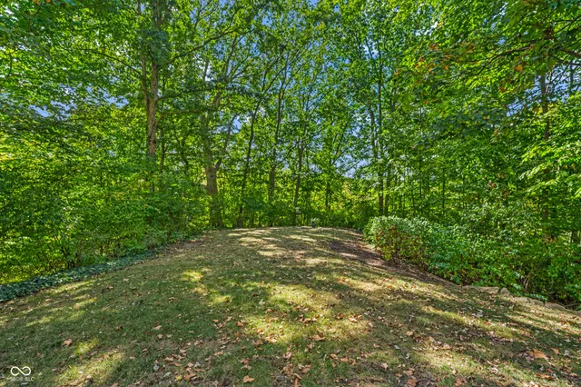 $1,229,000 | 6047 Brokenhurst Road, Indianapolis, IN 46220