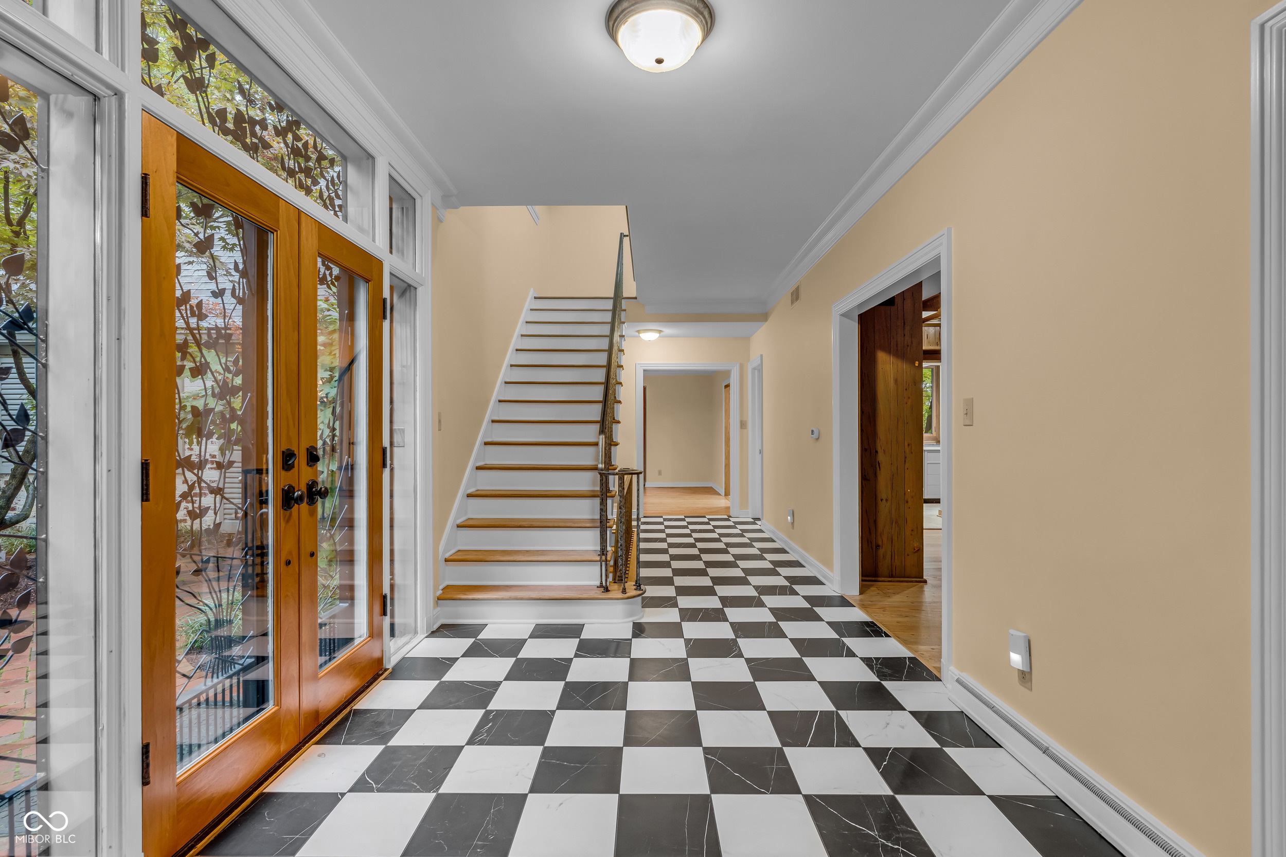 6047 Brokenhurst Road Indianapolis, IN 46220 - Photo 7 of 77