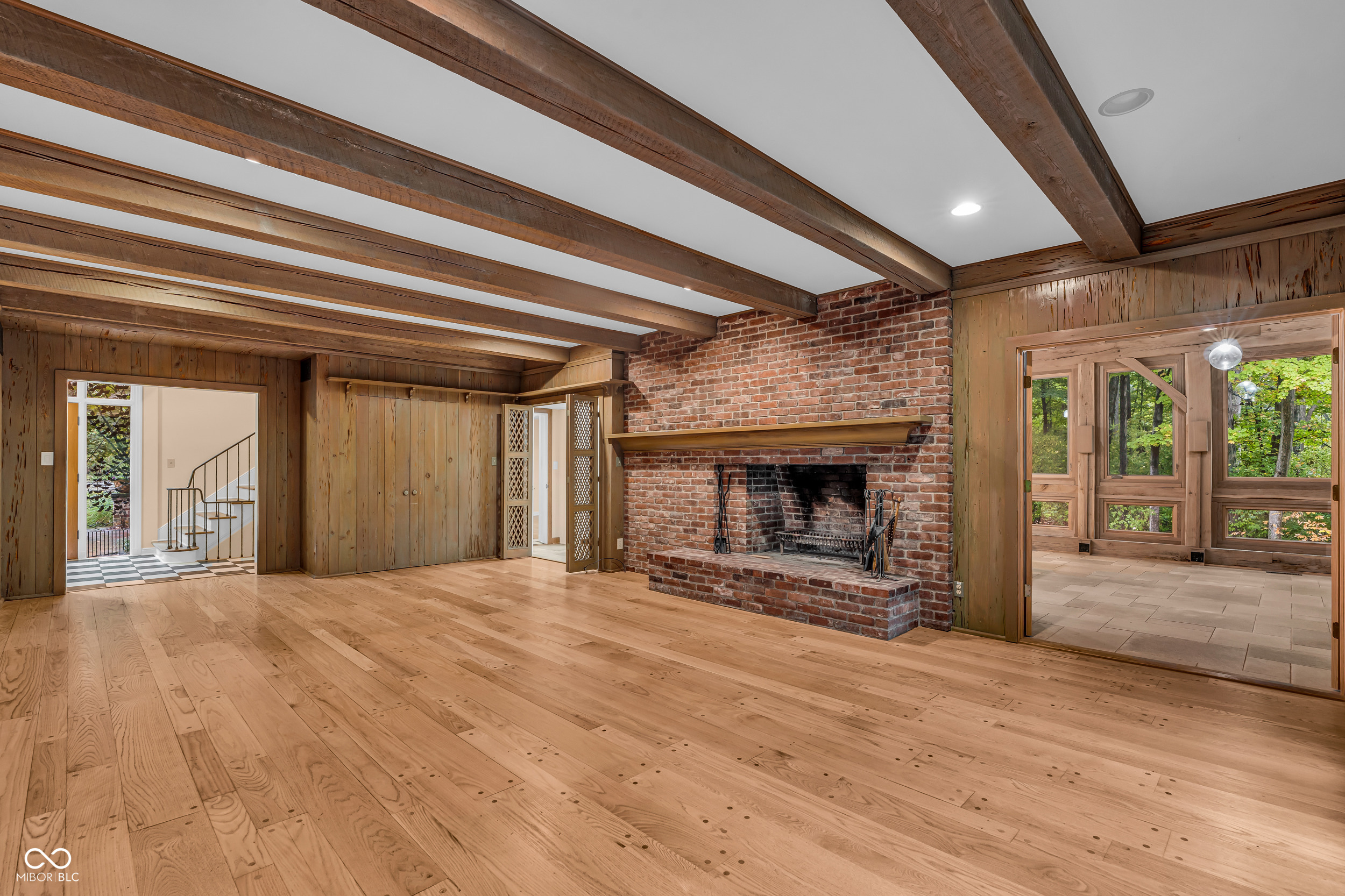 6047 Brokenhurst Road Indianapolis, IN 46220 - Photo 9 of 77