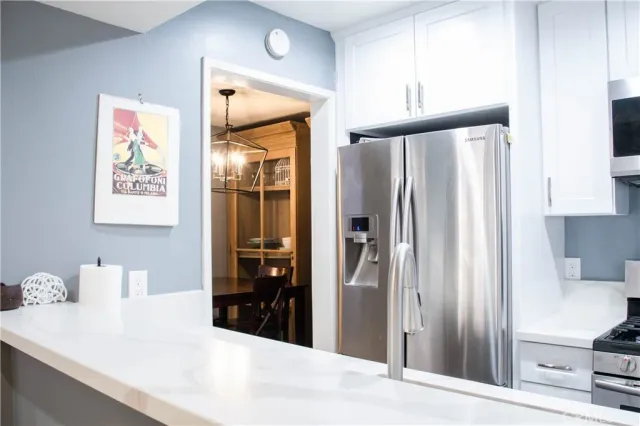 $3,300 | 4705 Kester Avenue, Sherman Oaks, CA 91403