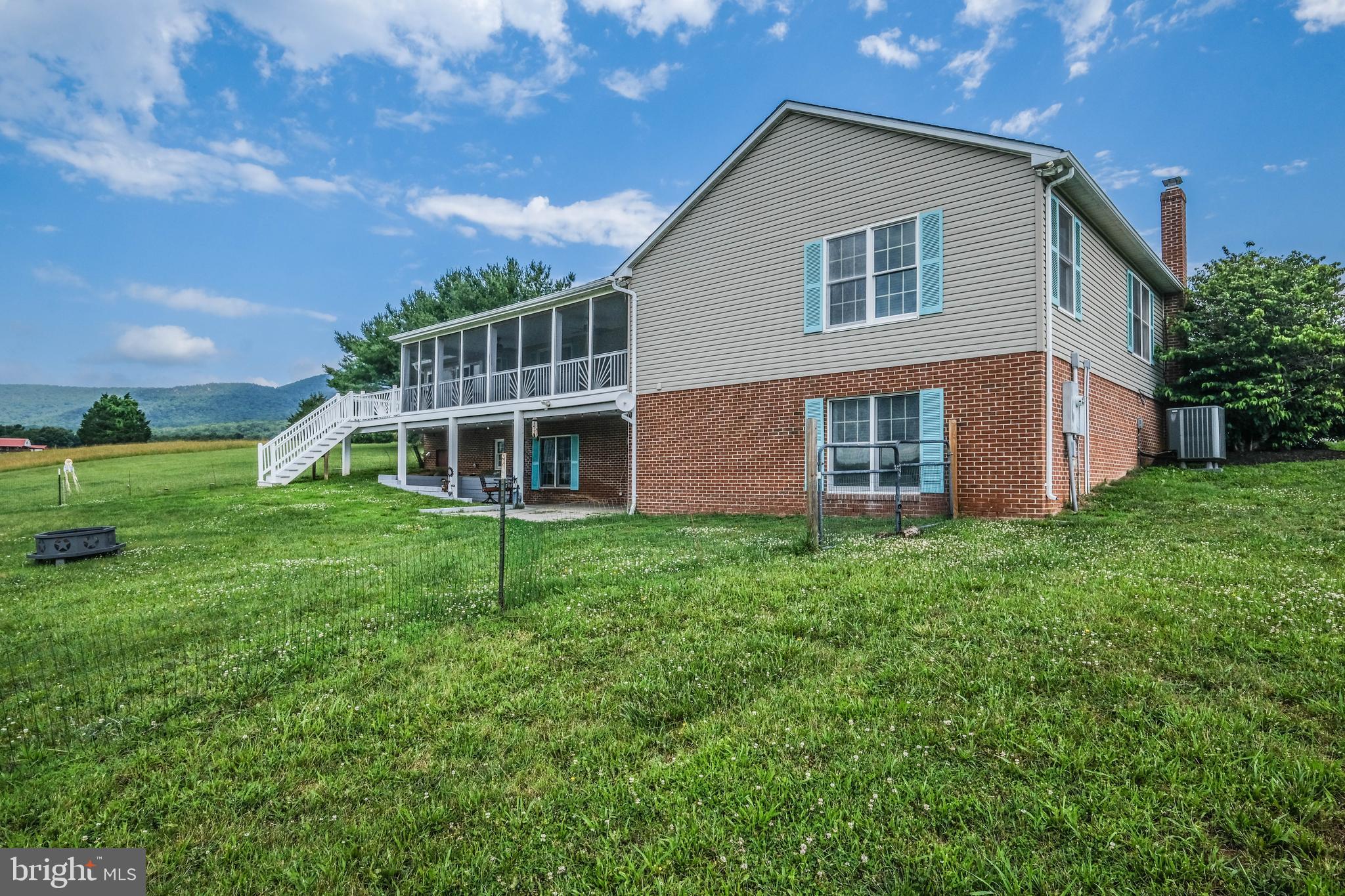 217 Silver Bell Lane Luray, VA 22835 - Photo 9 of 103
