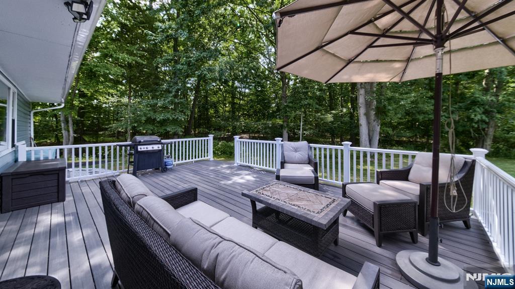 28 Ferndale Road Wayne, NJ 07470 - Photo 31 of 35
