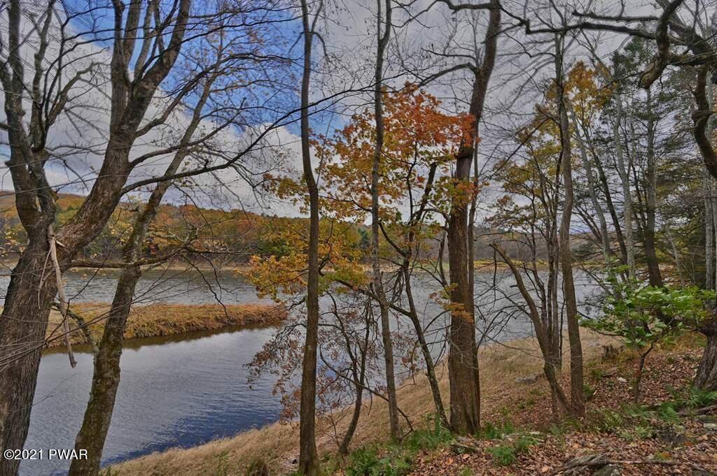 658 River Road Milanville, PA 18443 - Photo 5 of 74