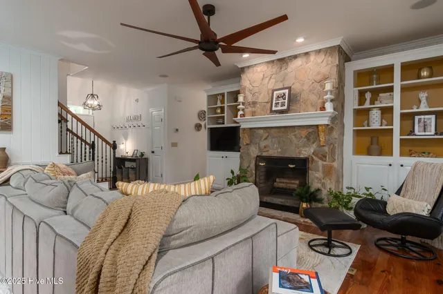 $650,000 | 138 Hughes Plantation Road, Pollocksville, NC 28573