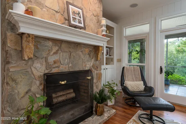 $650,000 | 138 Hughes Plantation Road, Pollocksville, NC 28573