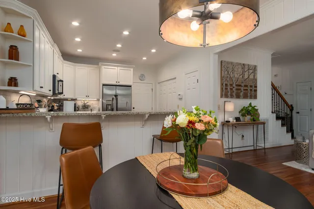 $650,000 | 138 Hughes Plantation Road, Pollocksville, NC 28573