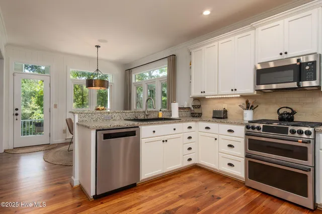 $650,000 | 138 Hughes Plantation Road, Pollocksville, NC 28573