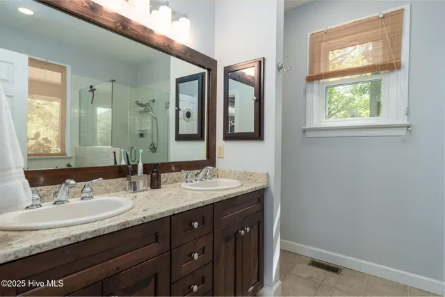 $650,000 | 138 Hughes Plantation Road, Pollocksville, NC 28573