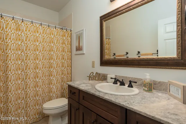 $650,000 | 138 Hughes Plantation Road, Pollocksville, NC 28573