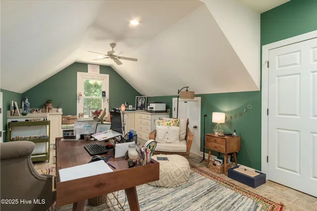 $650,000 | 138 Hughes Plantation Road, Pollocksville, NC 28573