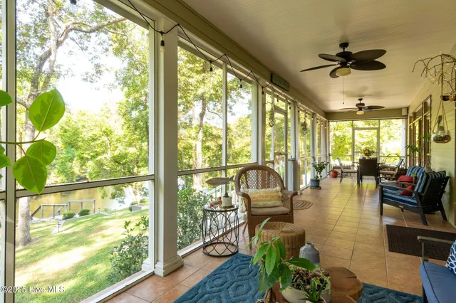 $650,000 | 138 Hughes Plantation Road, Pollocksville, NC 28573