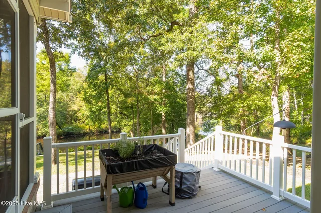 $650,000 | 138 Hughes Plantation Road, Pollocksville, NC 28573