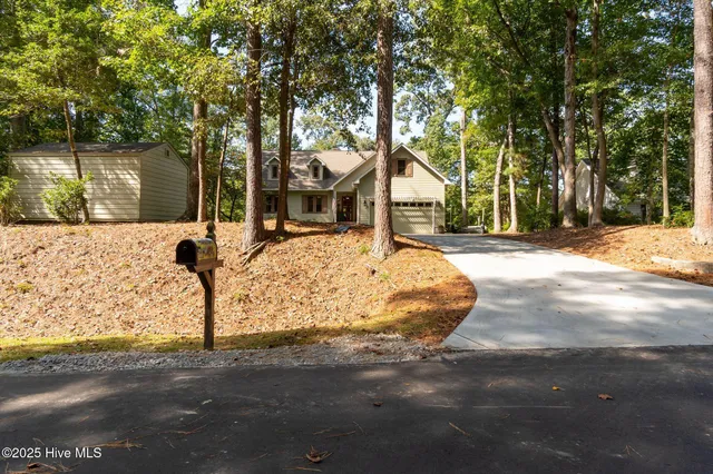 $650,000 | 138 Hughes Plantation Road, Pollocksville, NC 28573