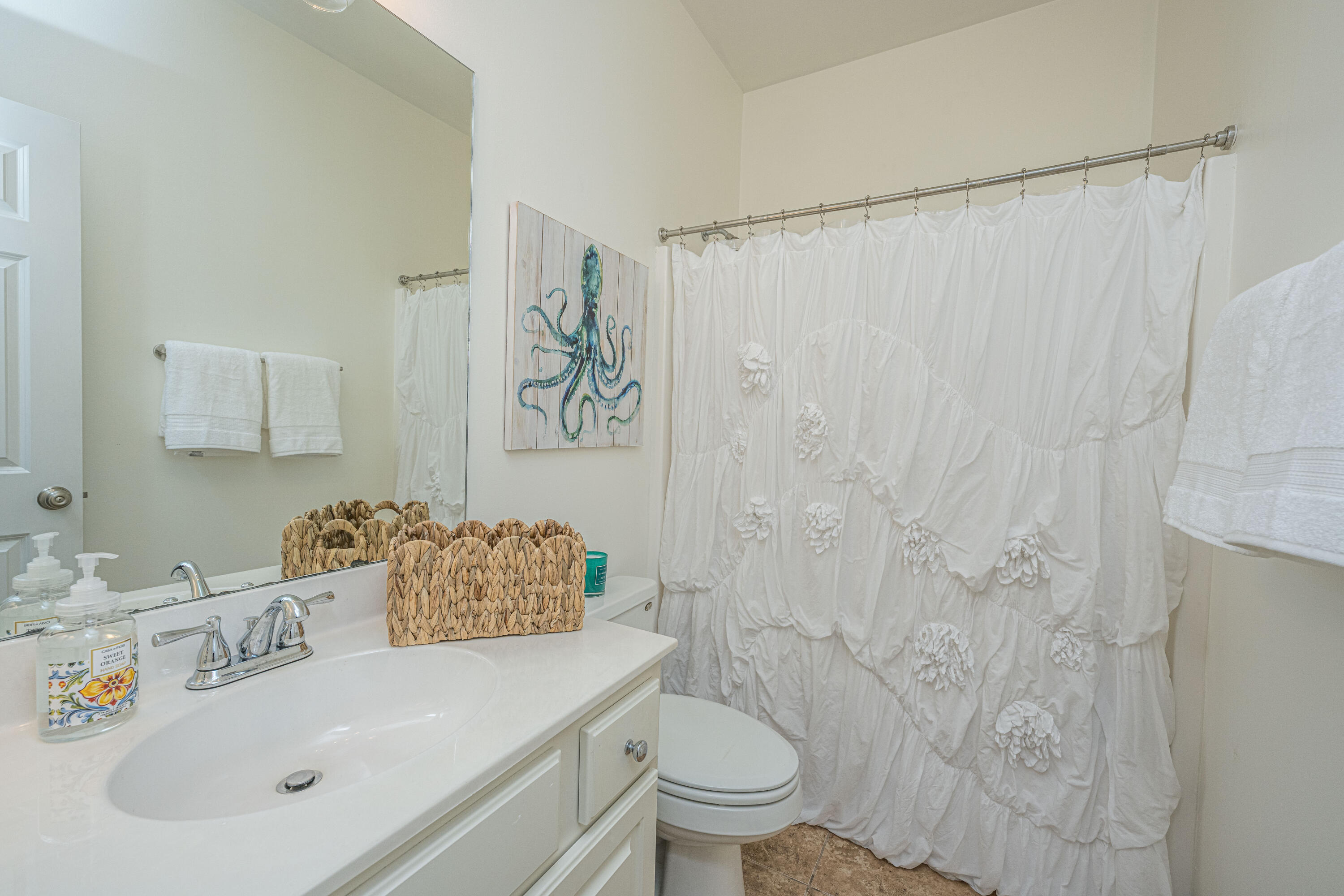 1627 Ellsworth Street Mount Pleasant, SC 29466 - Photo 21 of 34 Primary bedroom