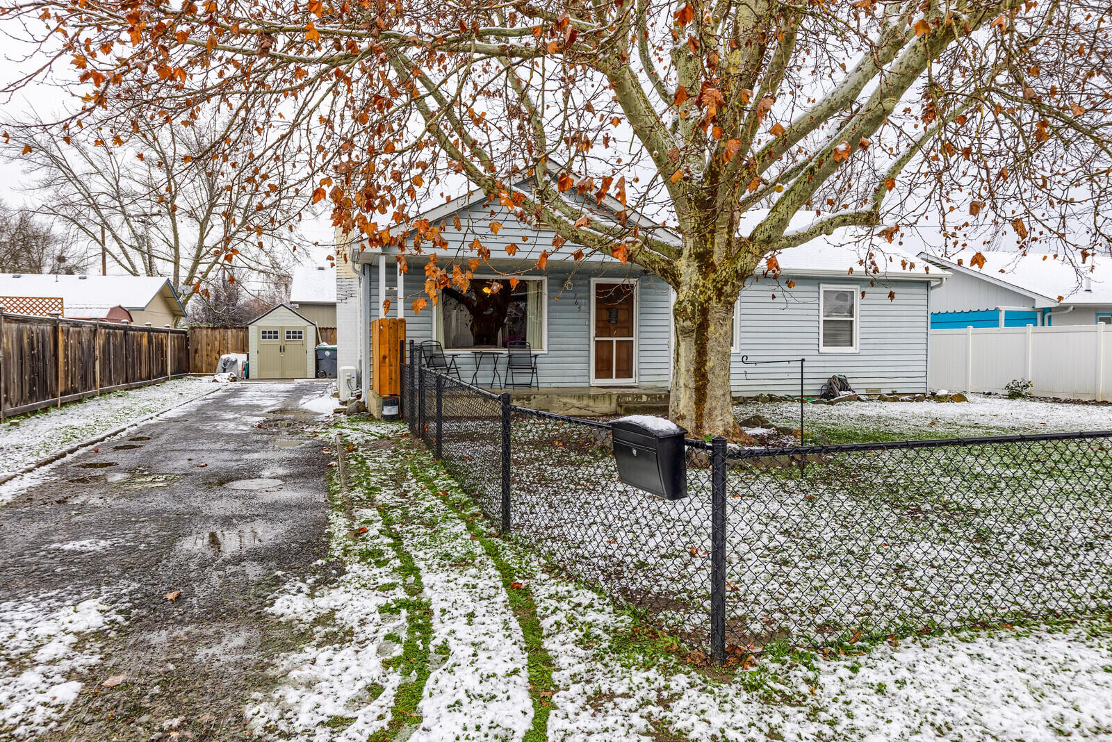 765 Ash Street Central Point, OR 97502 - Photo 1 of 15 01_ASH_1_mls
