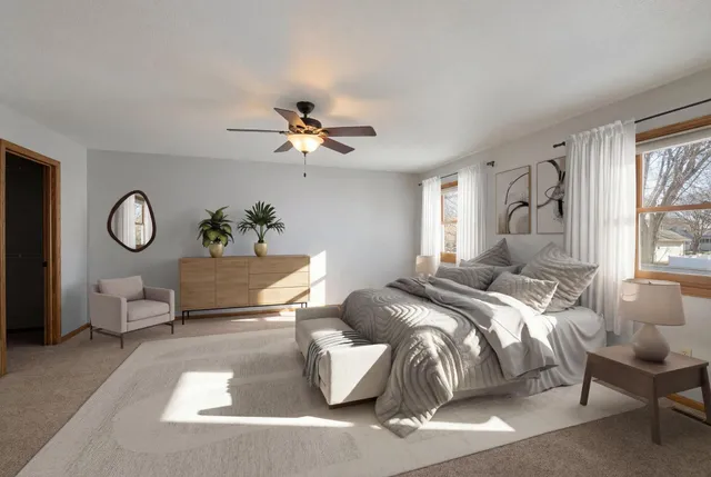 $449,900 | 925 Lake Street, Onalaska, WI 54650